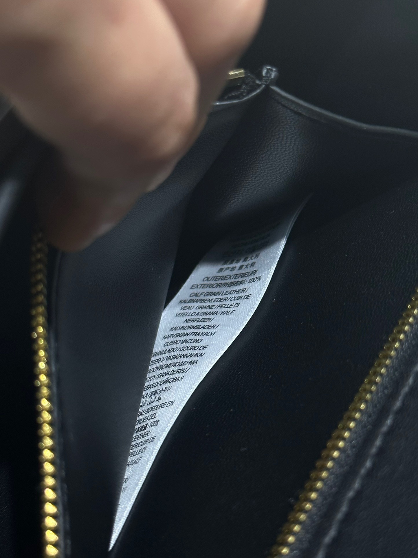 200563F5-A09F-4CBC-A143-EEC9095CD943