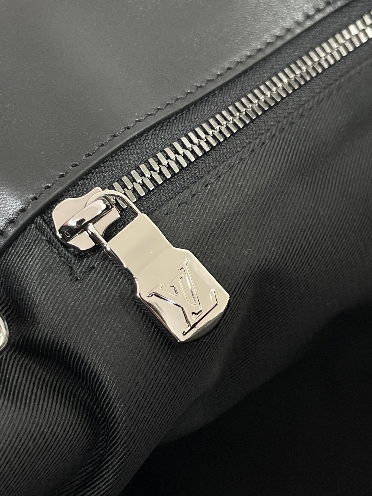 B2A95DB8-044F-4455-A955-F38AABB53D22