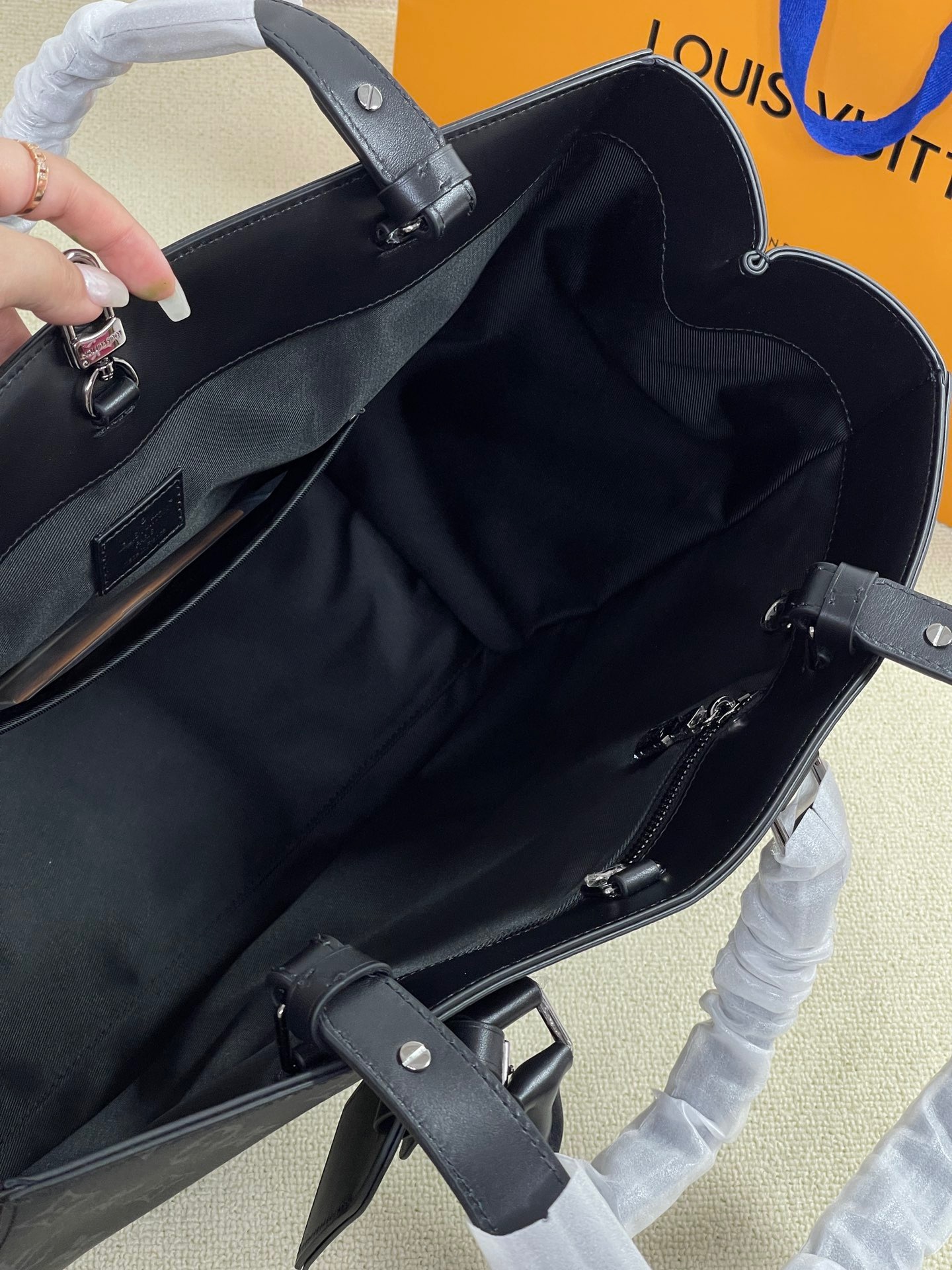 FD613082-2E69-4C4A-A28F-194A29FA1AF9