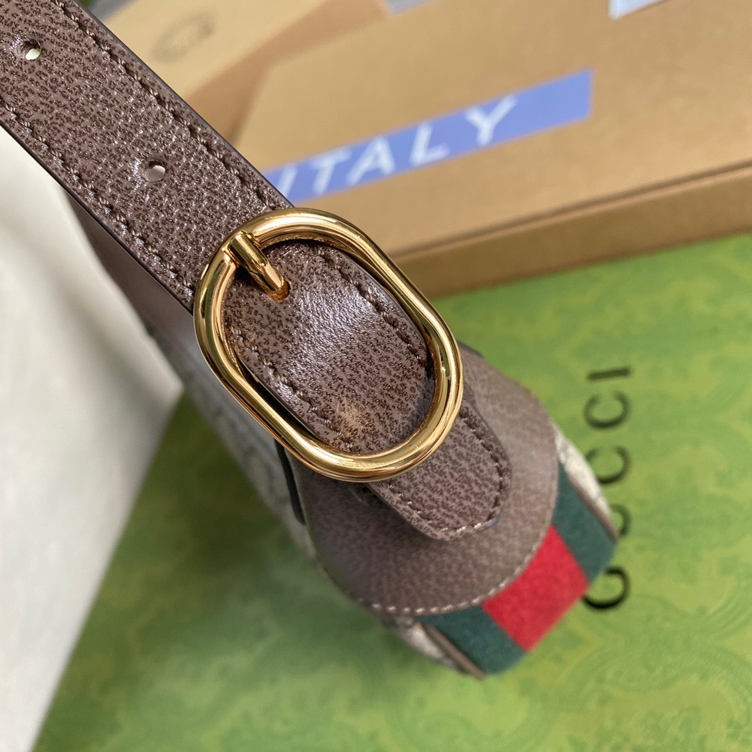 58D781CC-F865-48C8-B4E7-8D79E1CE3E76