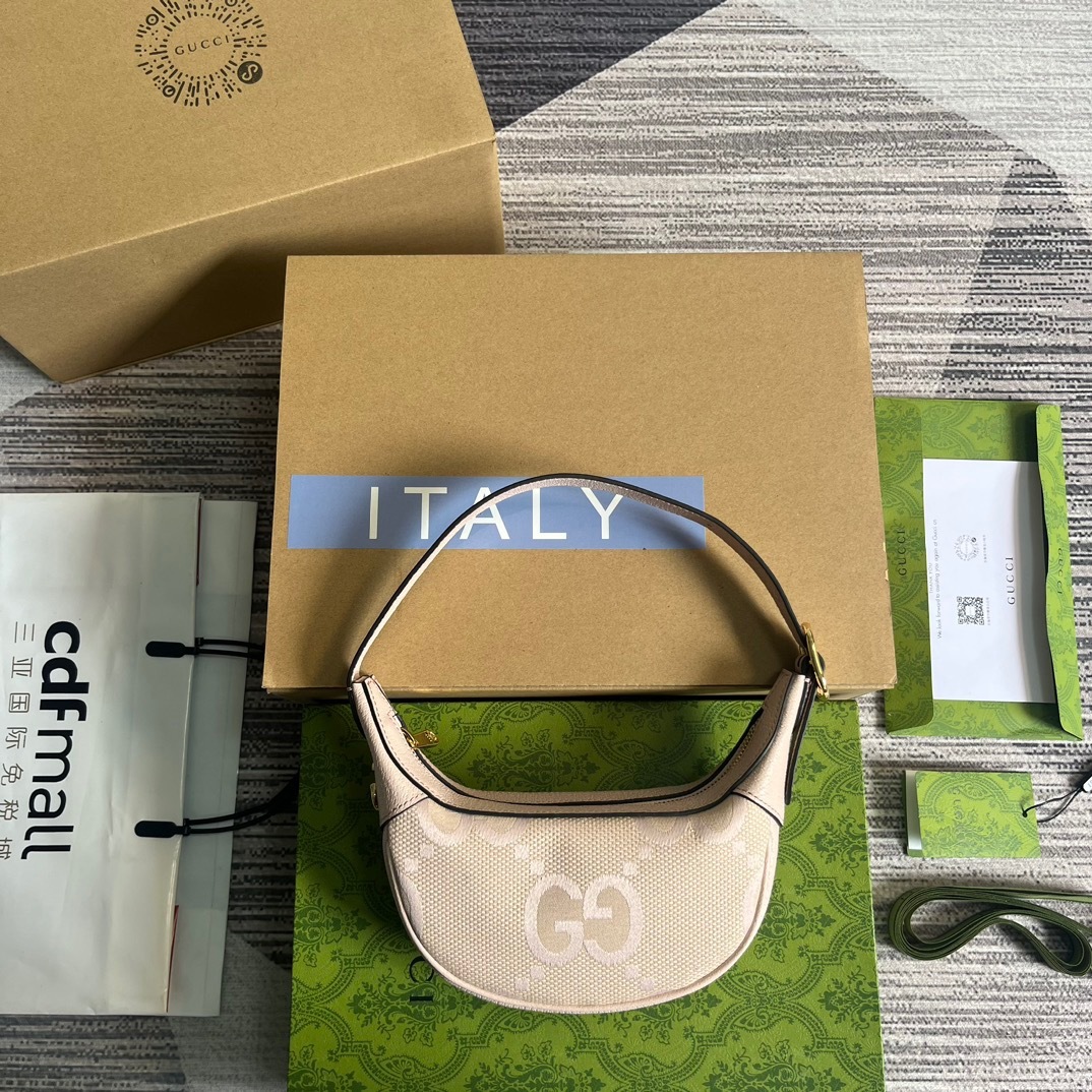 3C715E2D-BA71-4555-9B44-D5741C8DAA3C