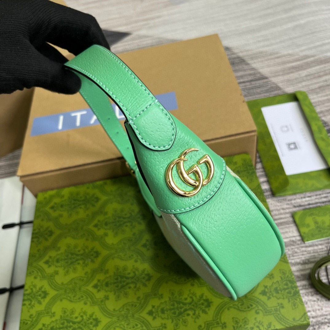 D87C506D-7E87-436C-BF5A-ED2D1696F865