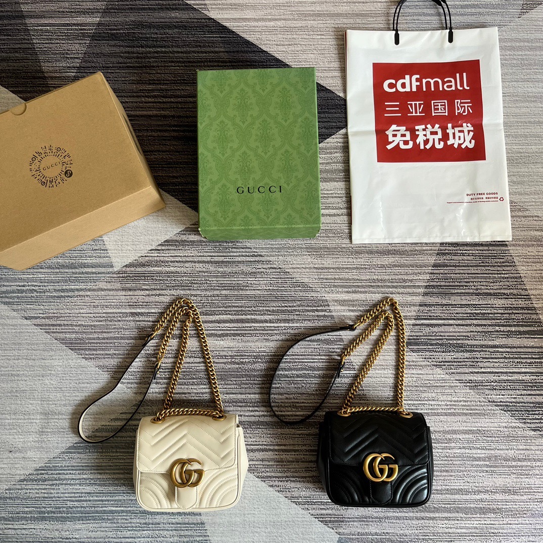 A2A8FD22-00F8-44CB-8B16-DA73A4F4079C