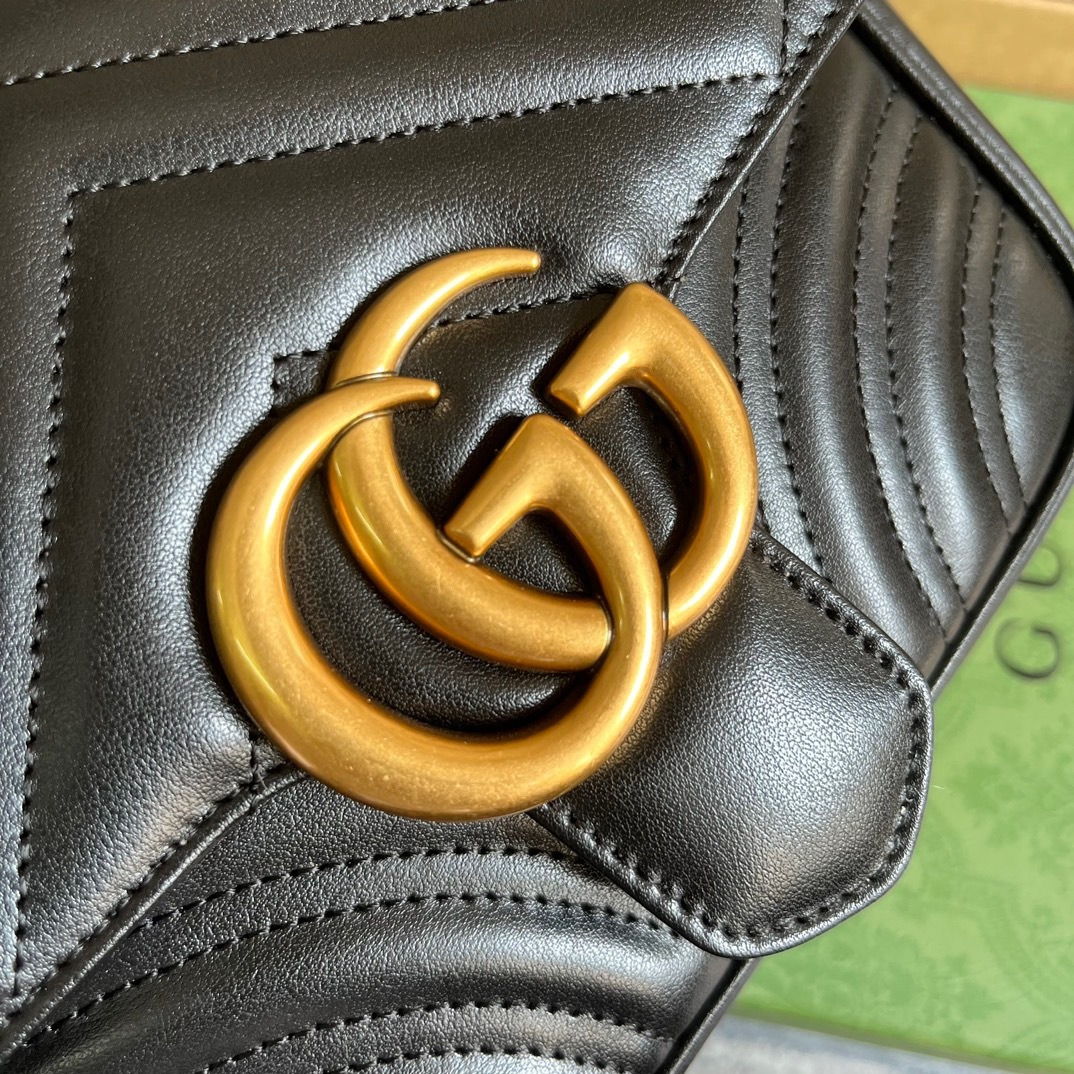 ABB3D7AF-4F9C-45F9-879E-38C9AD4F9B70