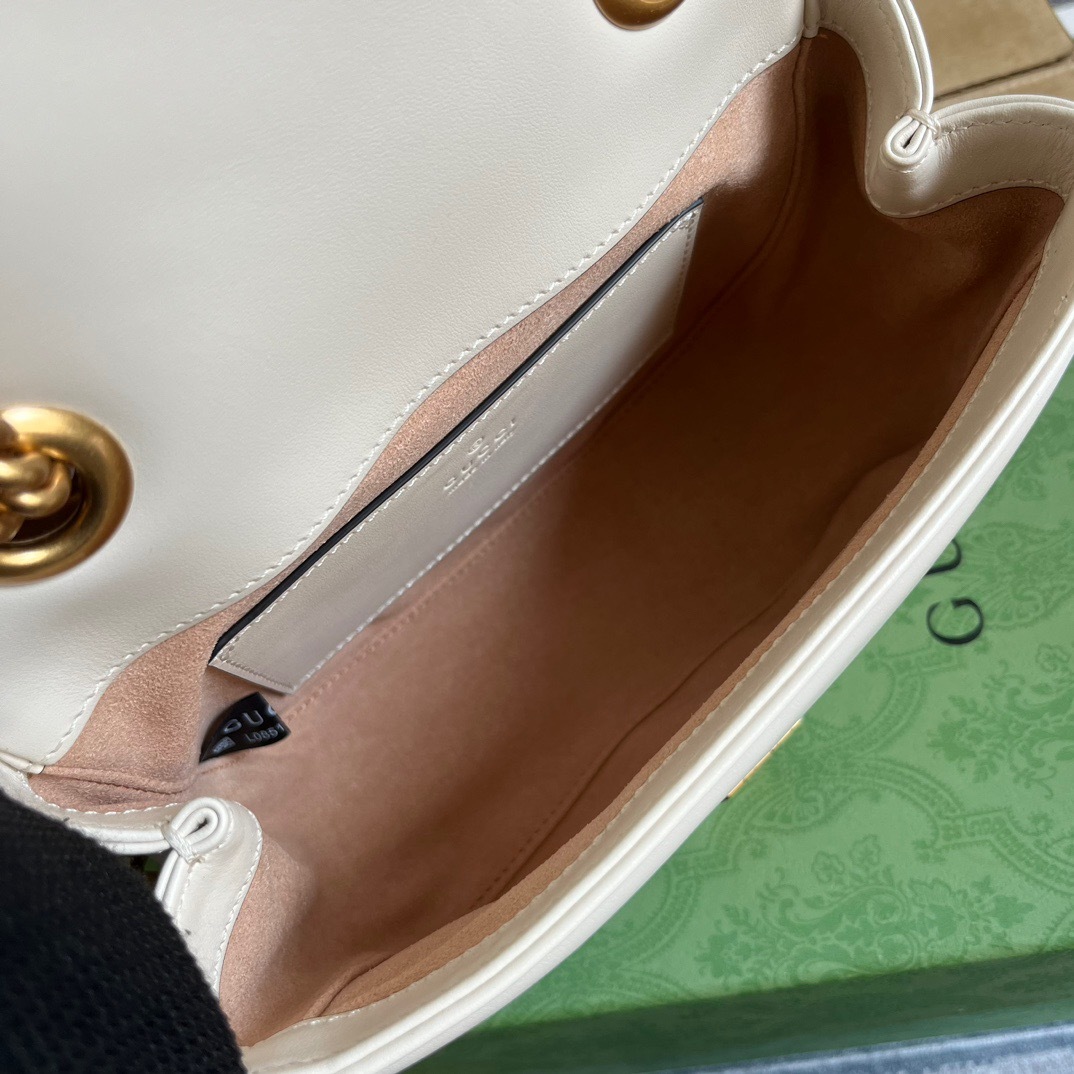 74DF43F3-D0AA-4314-B429-38D204CD9EF3