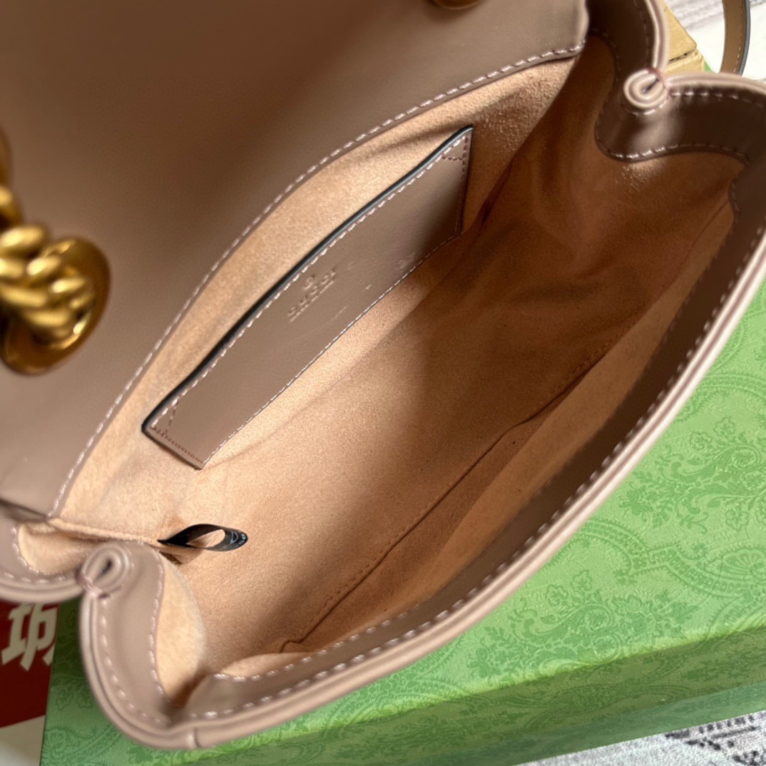 8DB31A0C-CE69-4152-98C6-D7C3EF39AA08