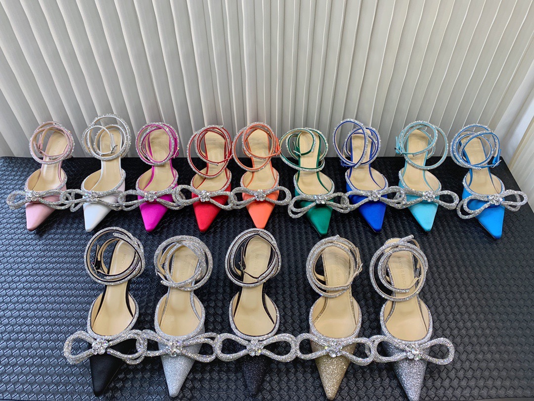 18C47170-474B-4B16-BD7B-25B63F90DBE2