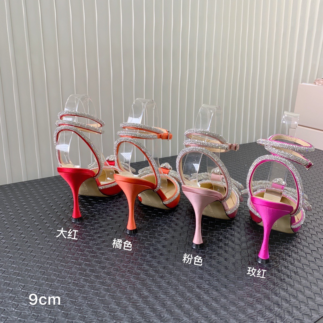 AF35FF20-45B4-4947-BBC0-6ACAD7B41015