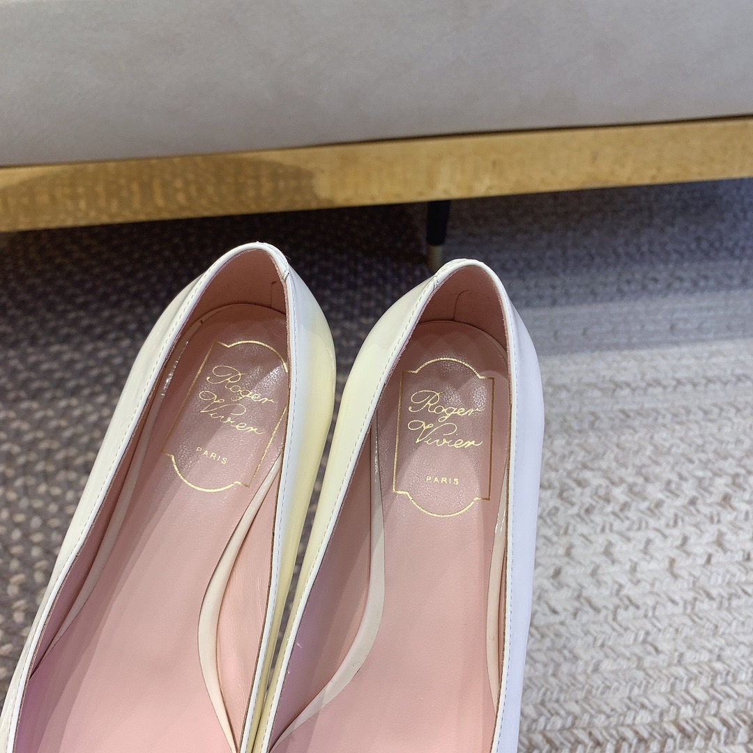 993E9562-9C93-4754-A14C-897B4F44BCA8