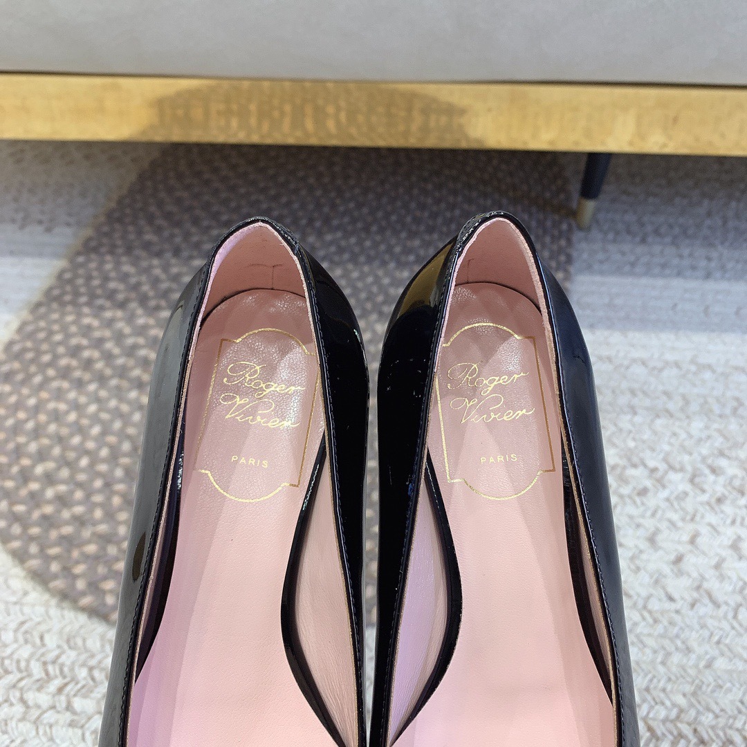 AEBBF970-EBB6-4519-9591-B457D89EF9DB