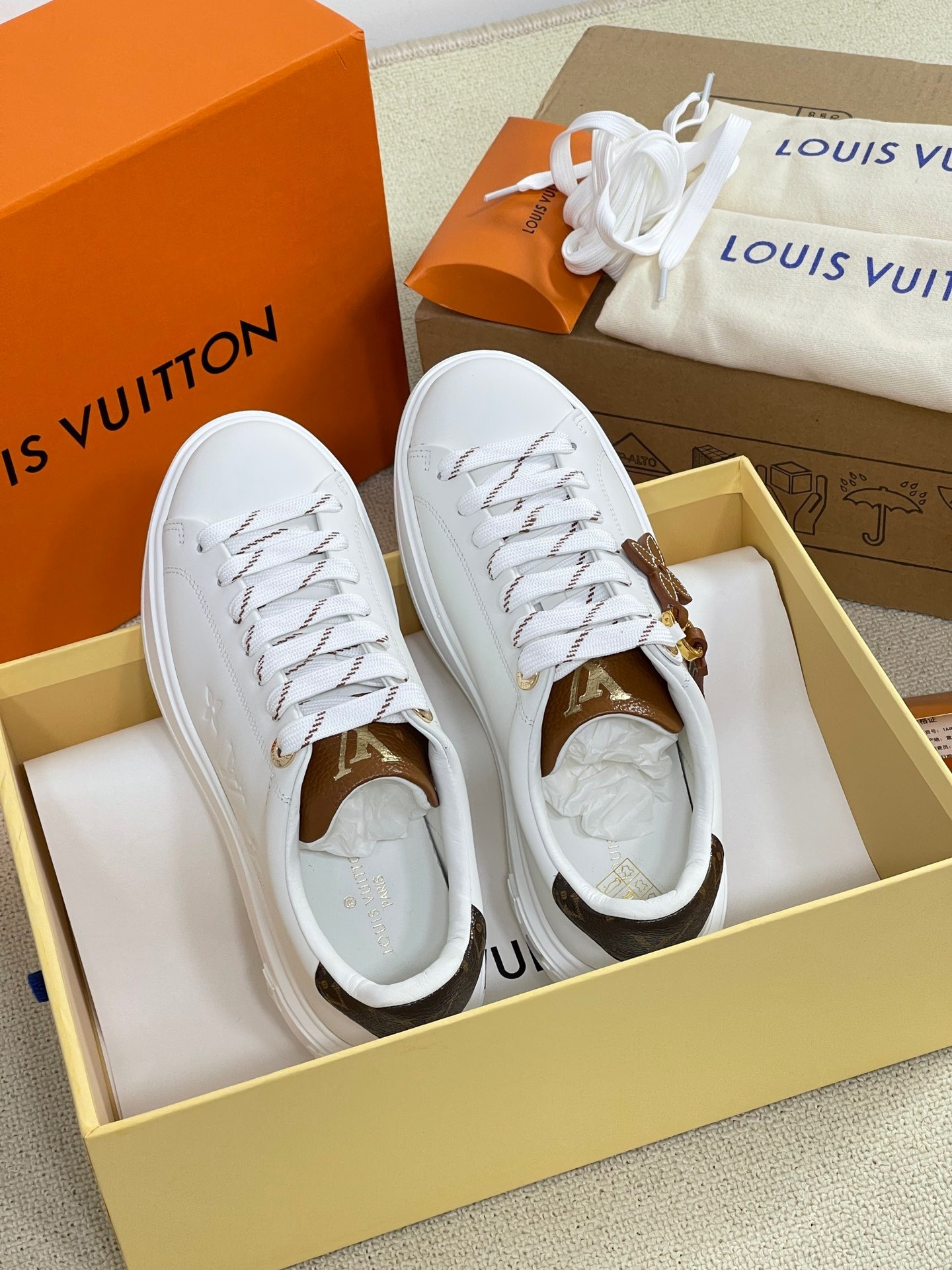 18D4C640-2AF7-43E1-953A-9562D98F90A2