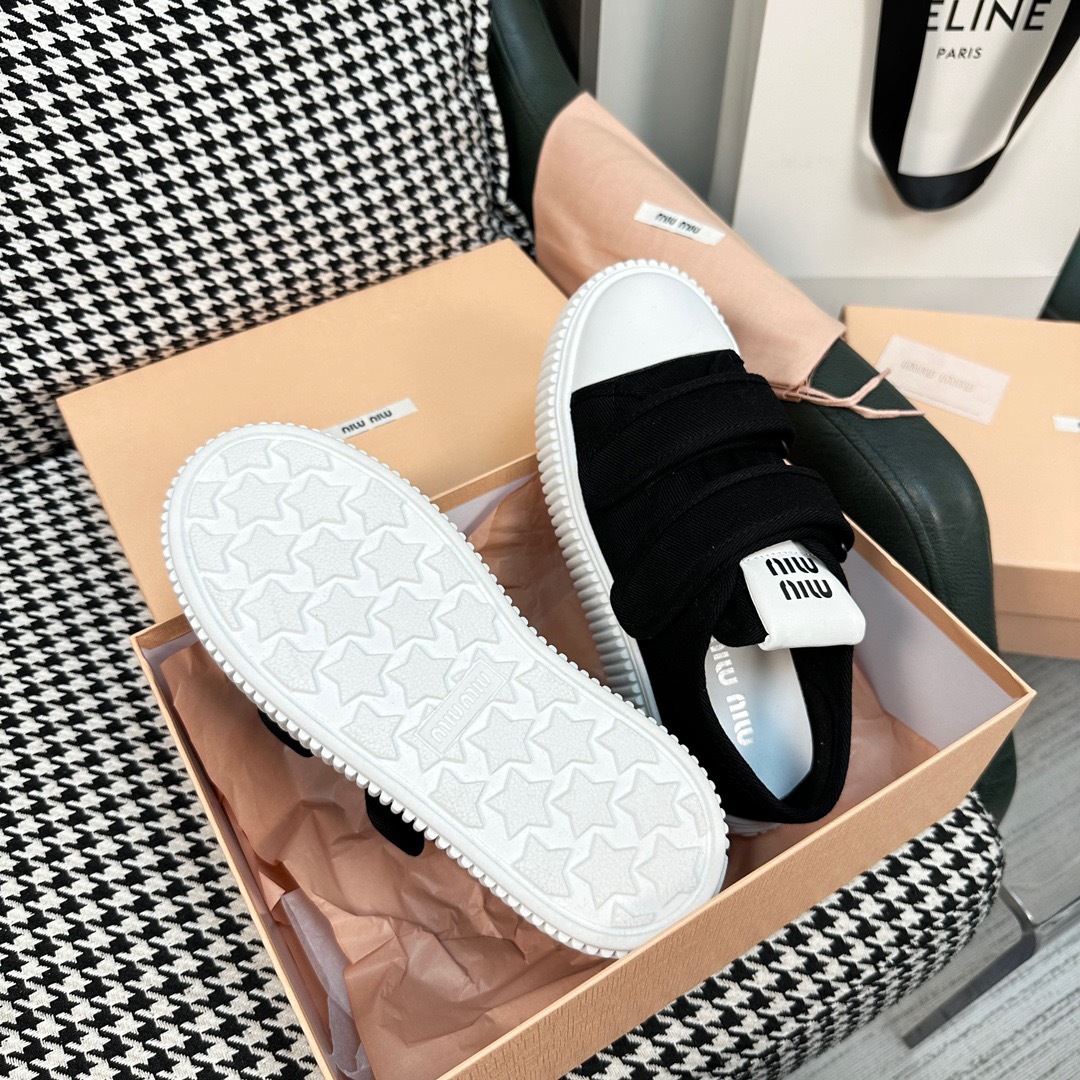 95D9501F-3948-41A6-8111-0099EA2B3848