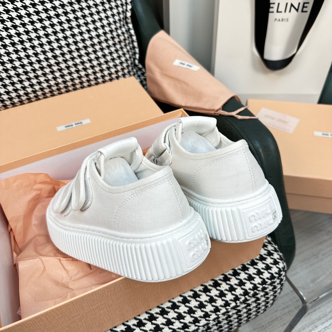 5909AB5B-FFDD-46F7-A12E-27095B0C3583