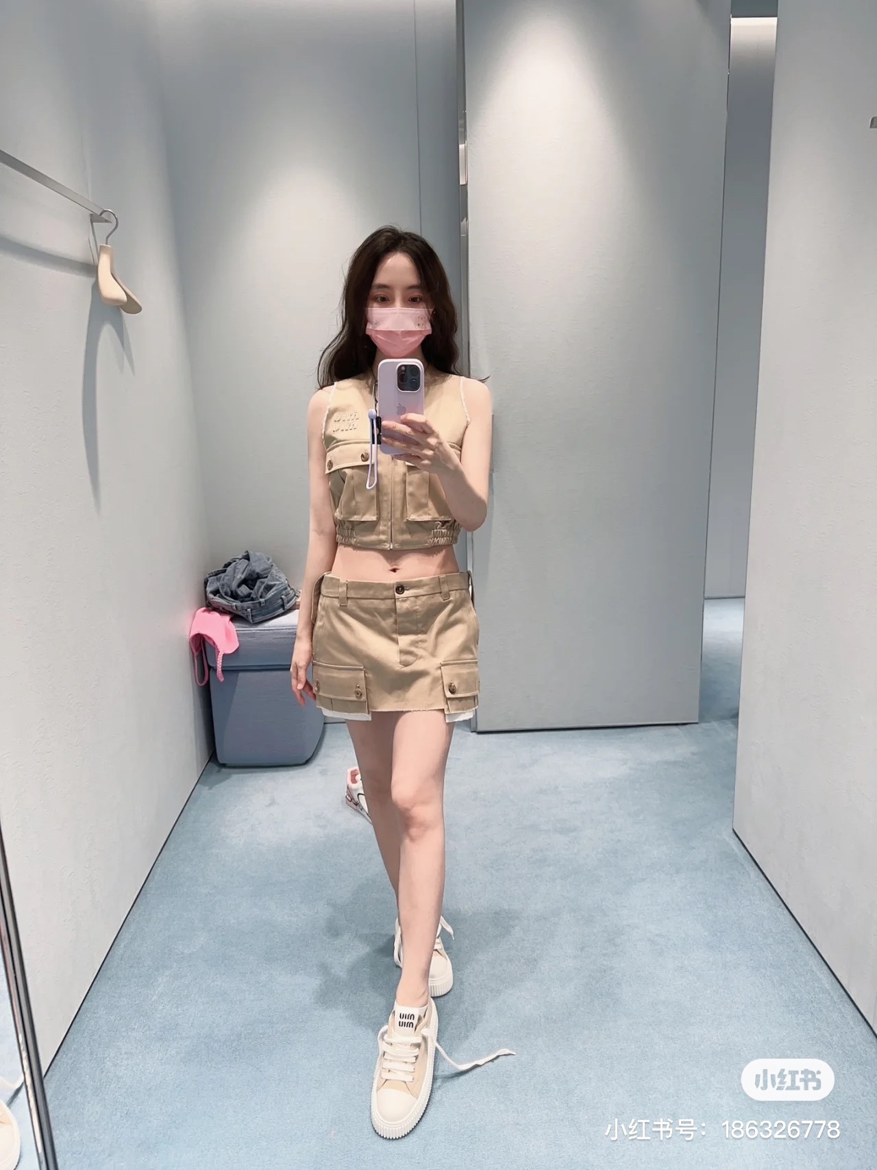 385E2E6D-7498-4CDC-BABB-20D2D79914CF