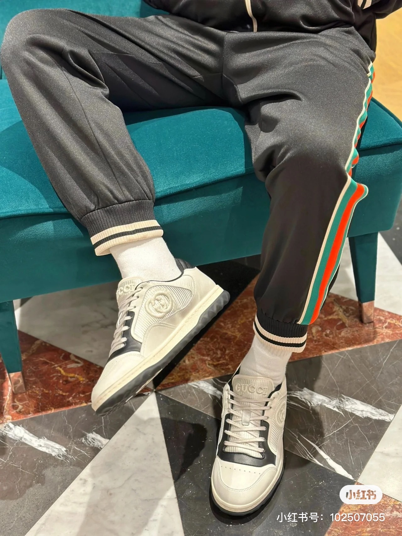 2352F726-616B-4D03-8227-6B393C51E7A0