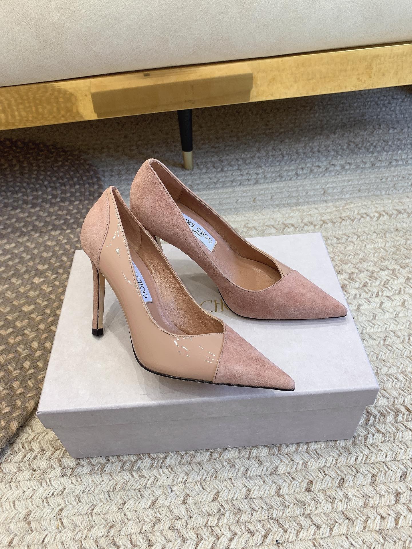 D15A0A8F-42A7-44F7-AA9E-0E65AC0B59FC