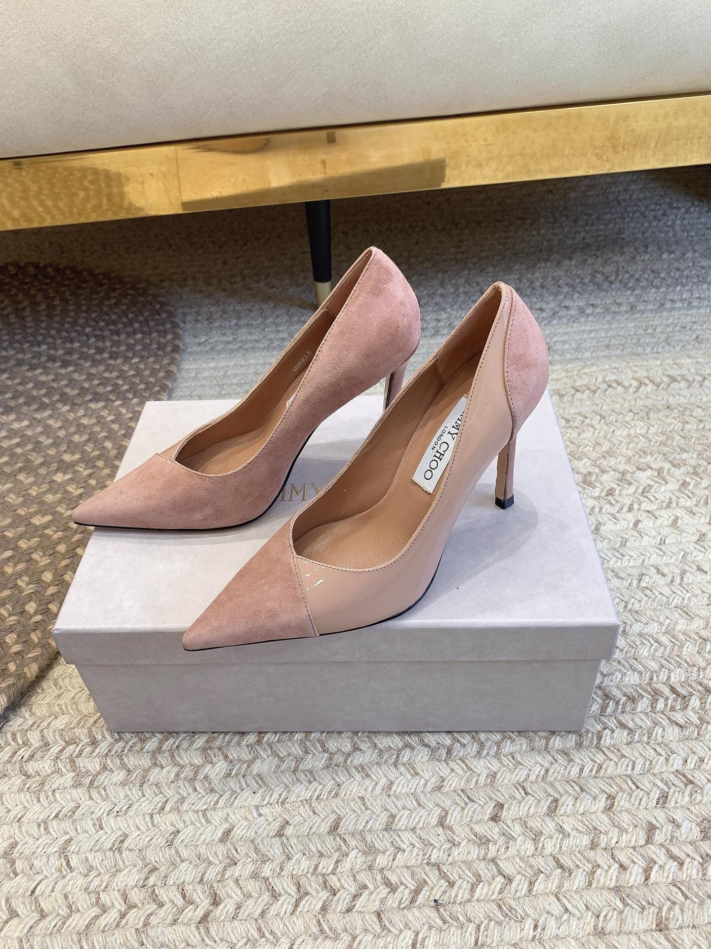 11D72C6D-ECB8-43AB-BDA2-30D0F37B8A87