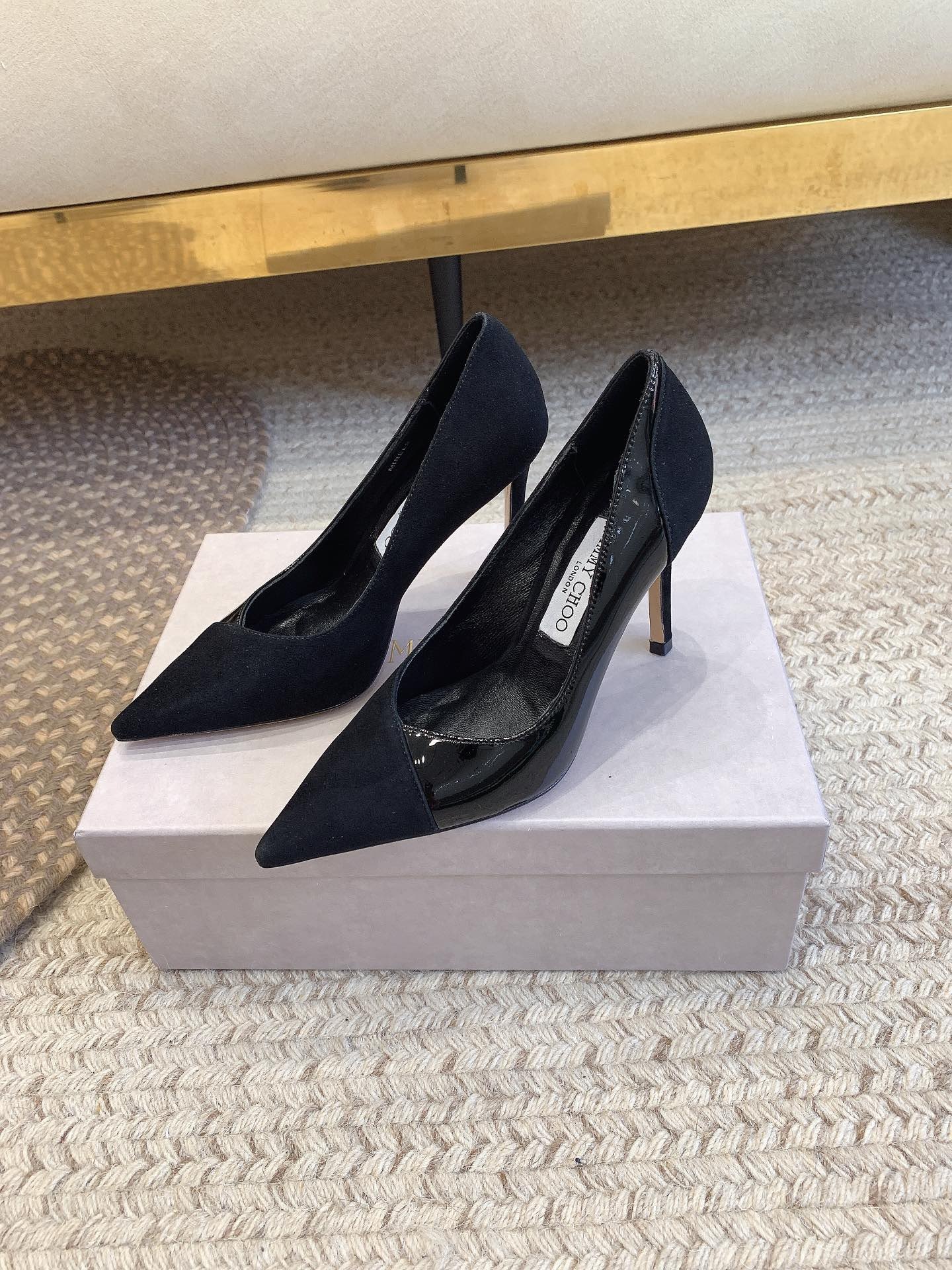 A68FD894-A341-4498-AA3E-1A7375312FC4