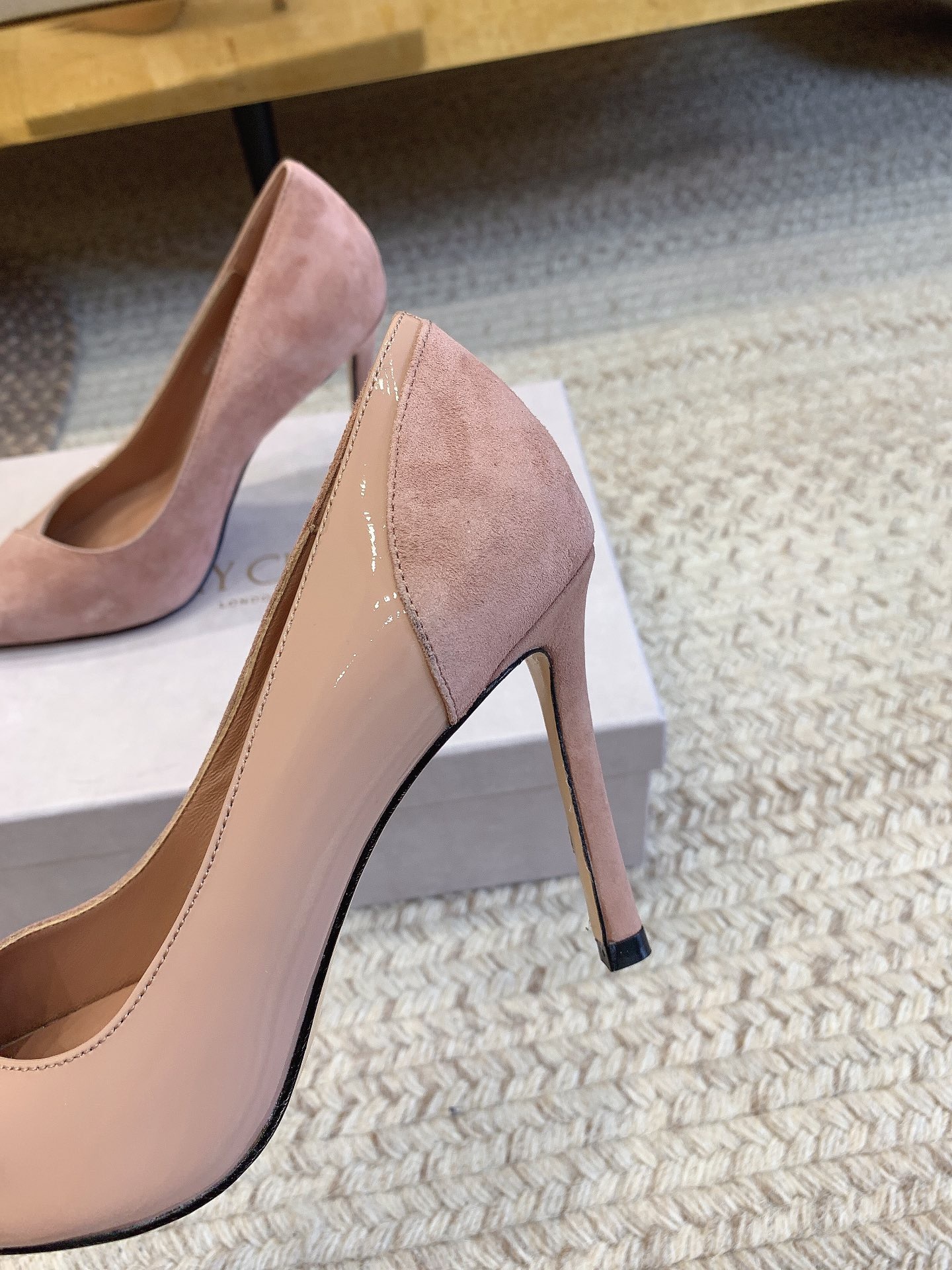 97113AEC-C3A7-42F4-A78E-A00A4709E096