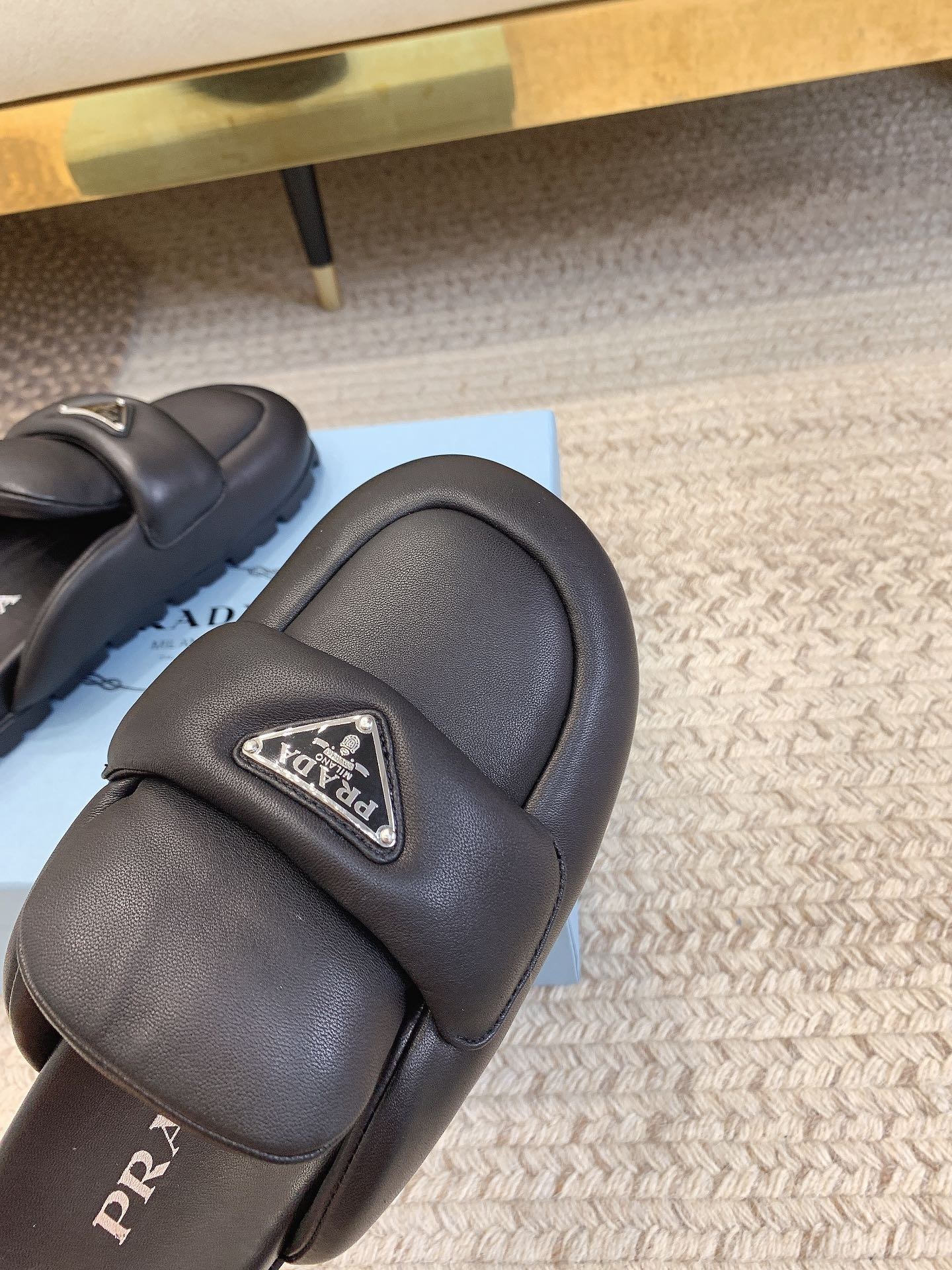 FC9DBD2D-21FA-4CF0-AADA-410A6F231E60