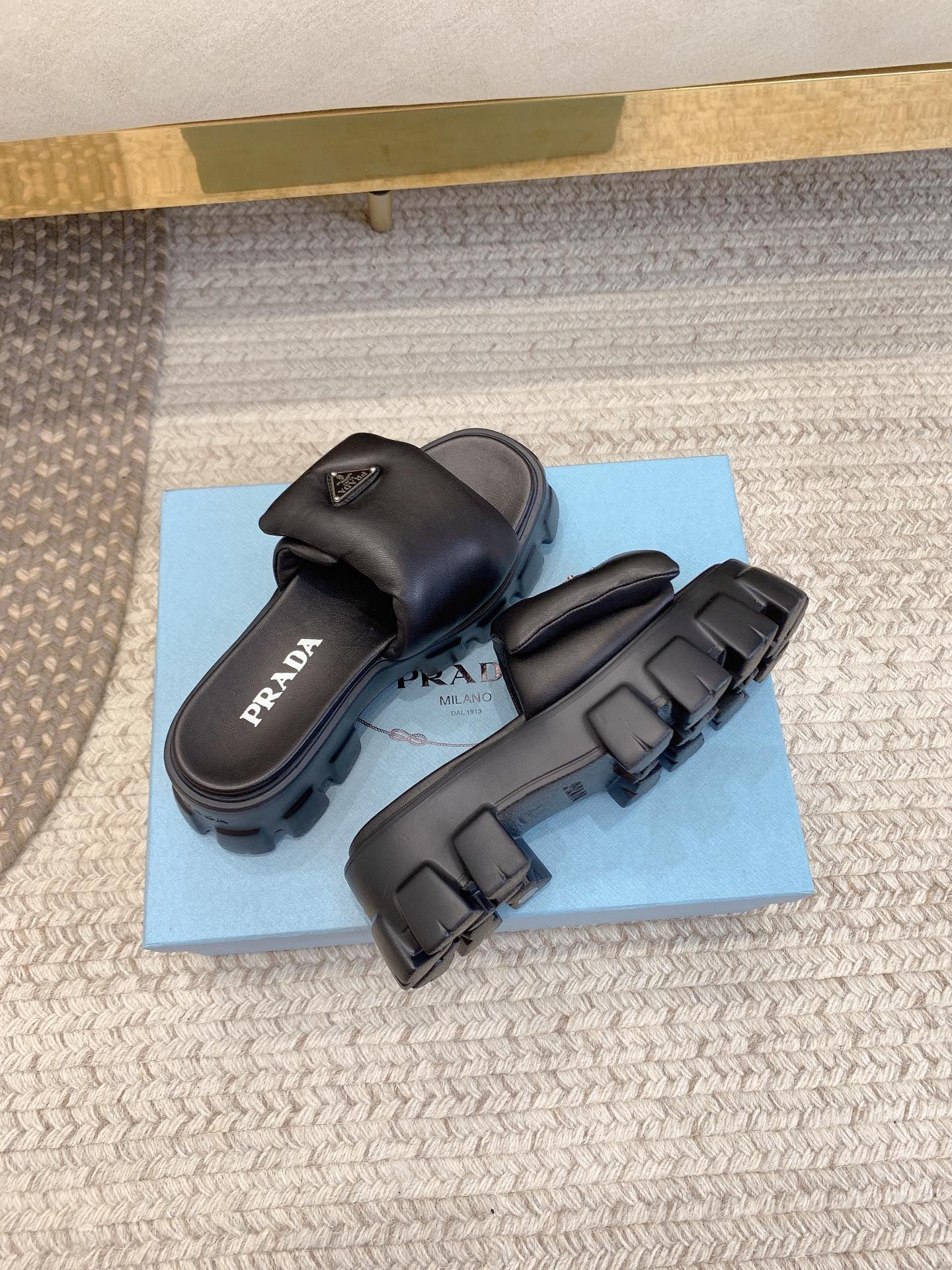 577E156F-DEDA-424D-AE07-BE34BAA9063F