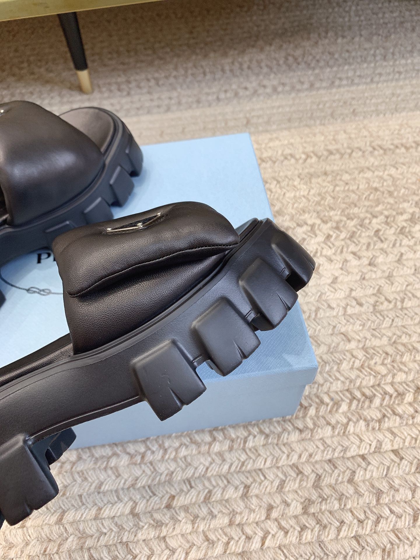 900128FD-F1C9-4210-A2D3-5D2B9313475F