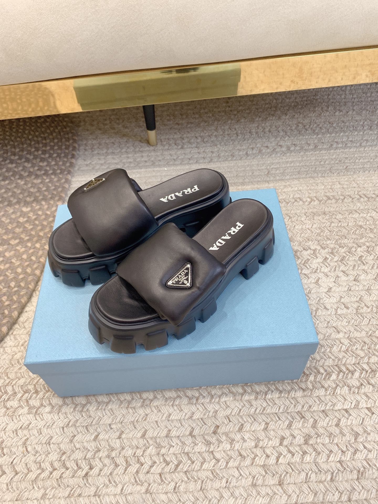 0CF2812A-F4D5-4596-B181-05FB99B4A216