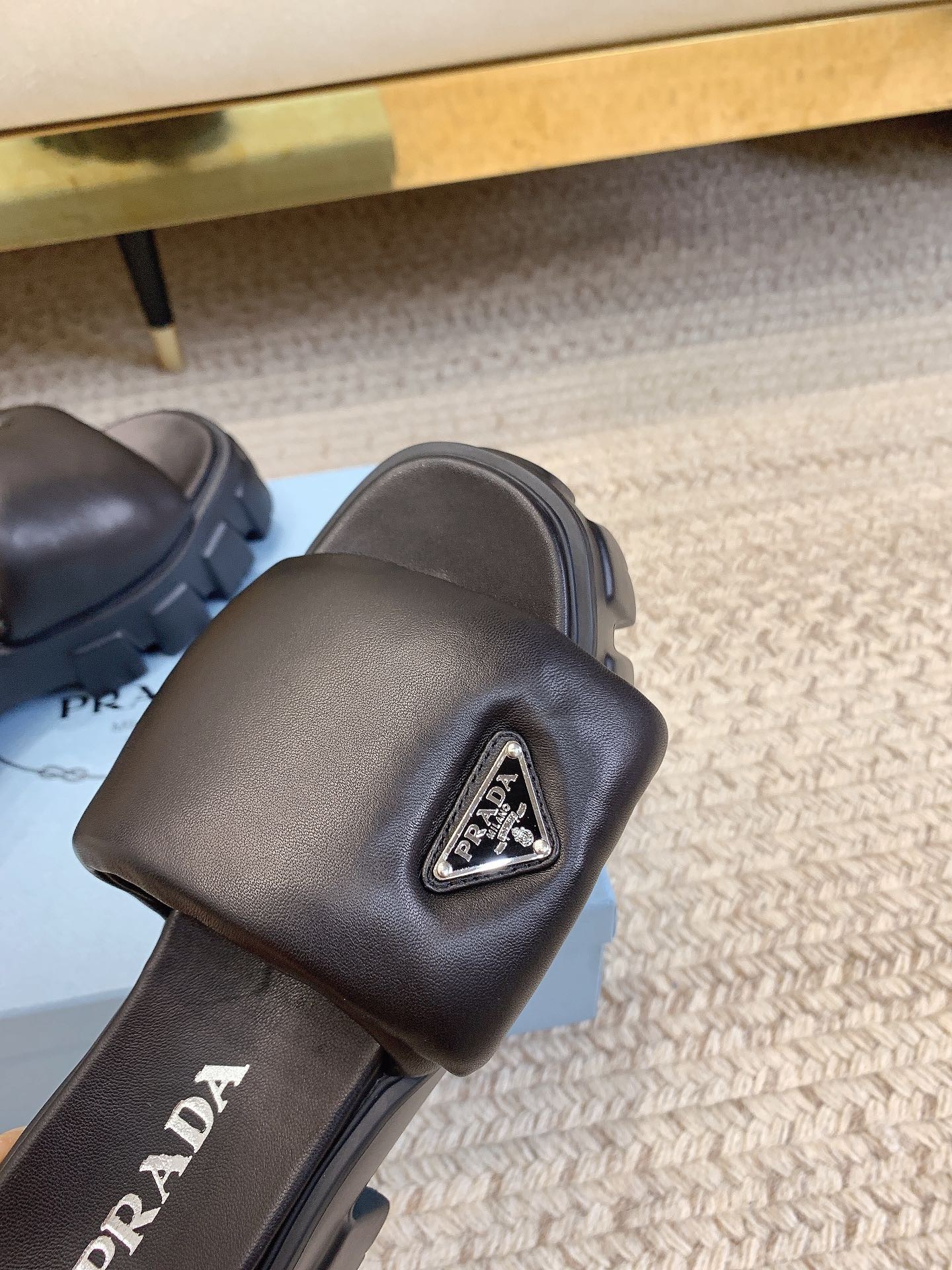 E91B13BA-F6BB-479C-BED8-6AEC702B460F