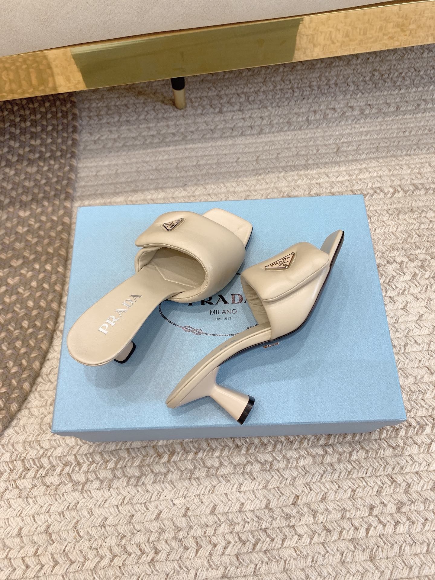 92E1F91C-D929-419A-B972-9163F817C0D5