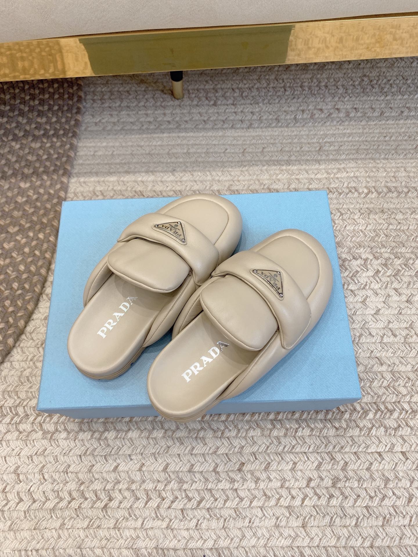 D041C3D4-F370-45CC-8CD1-D20EB856D1AA