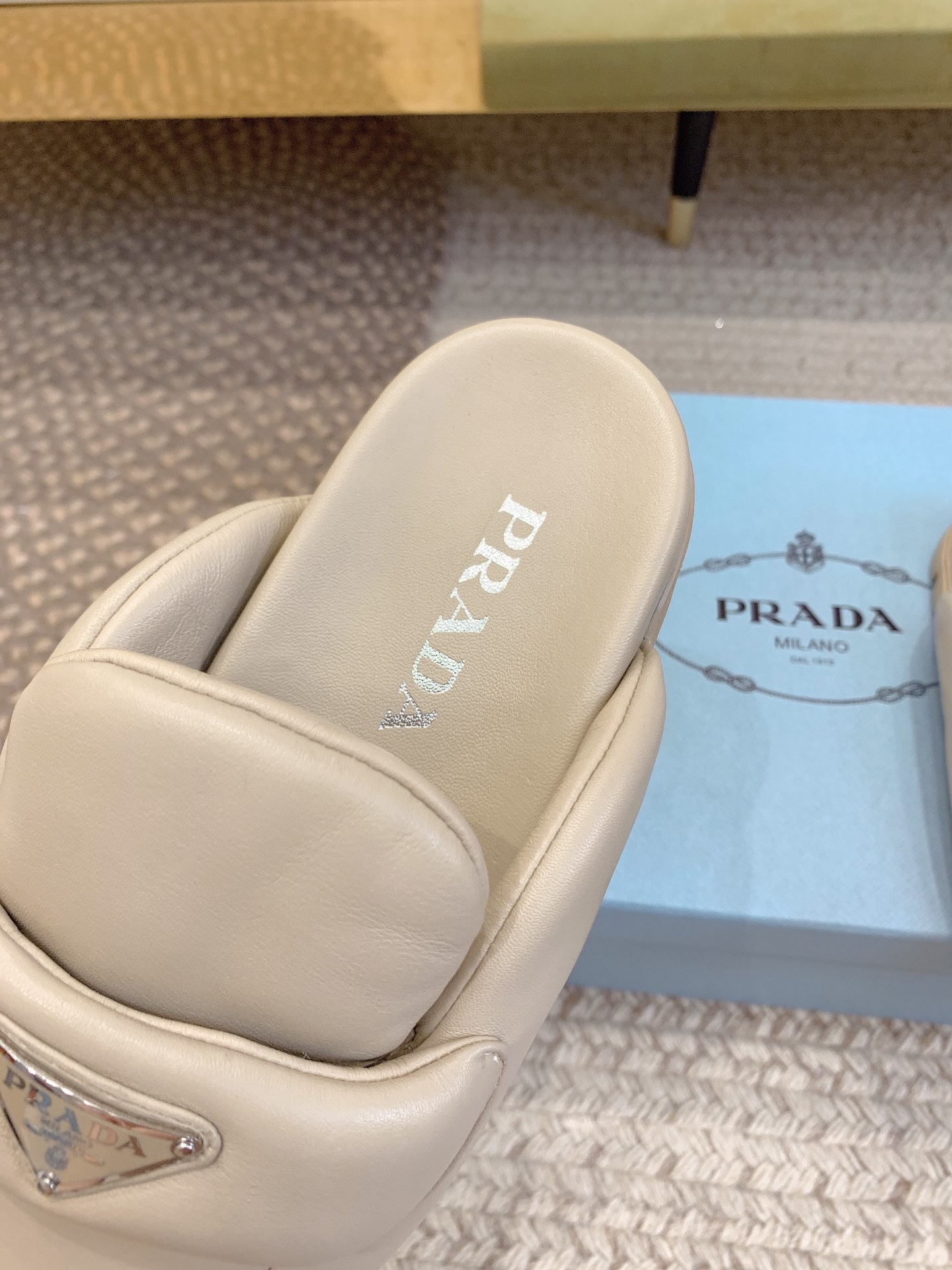 519D48D3-1ACB-4242-BAC2-DA81405F2A45