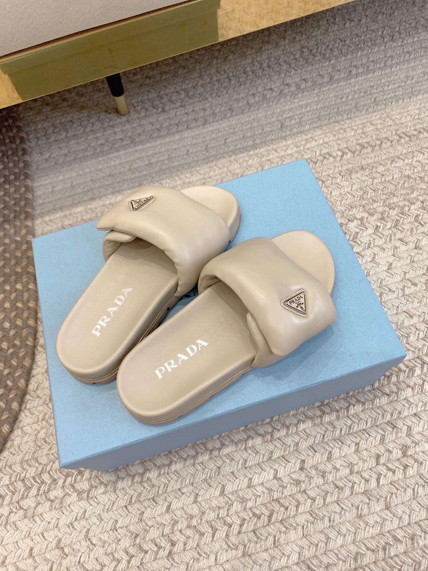 5A2C67B9-8FF7-4744-A96A-D022718A9AA8