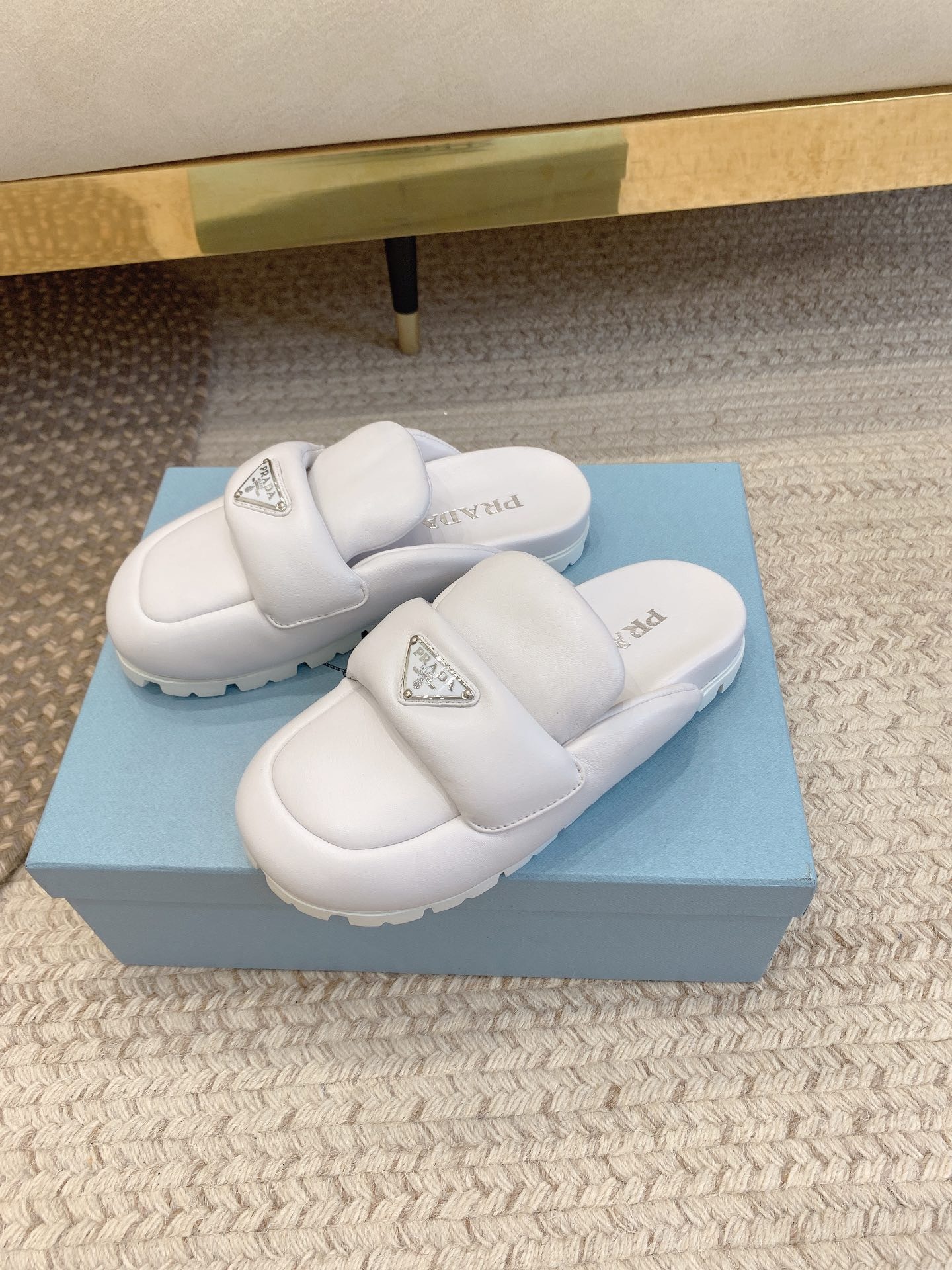 5C1AFA62-ECE7-473E-B3CB-AE10BB86FD49