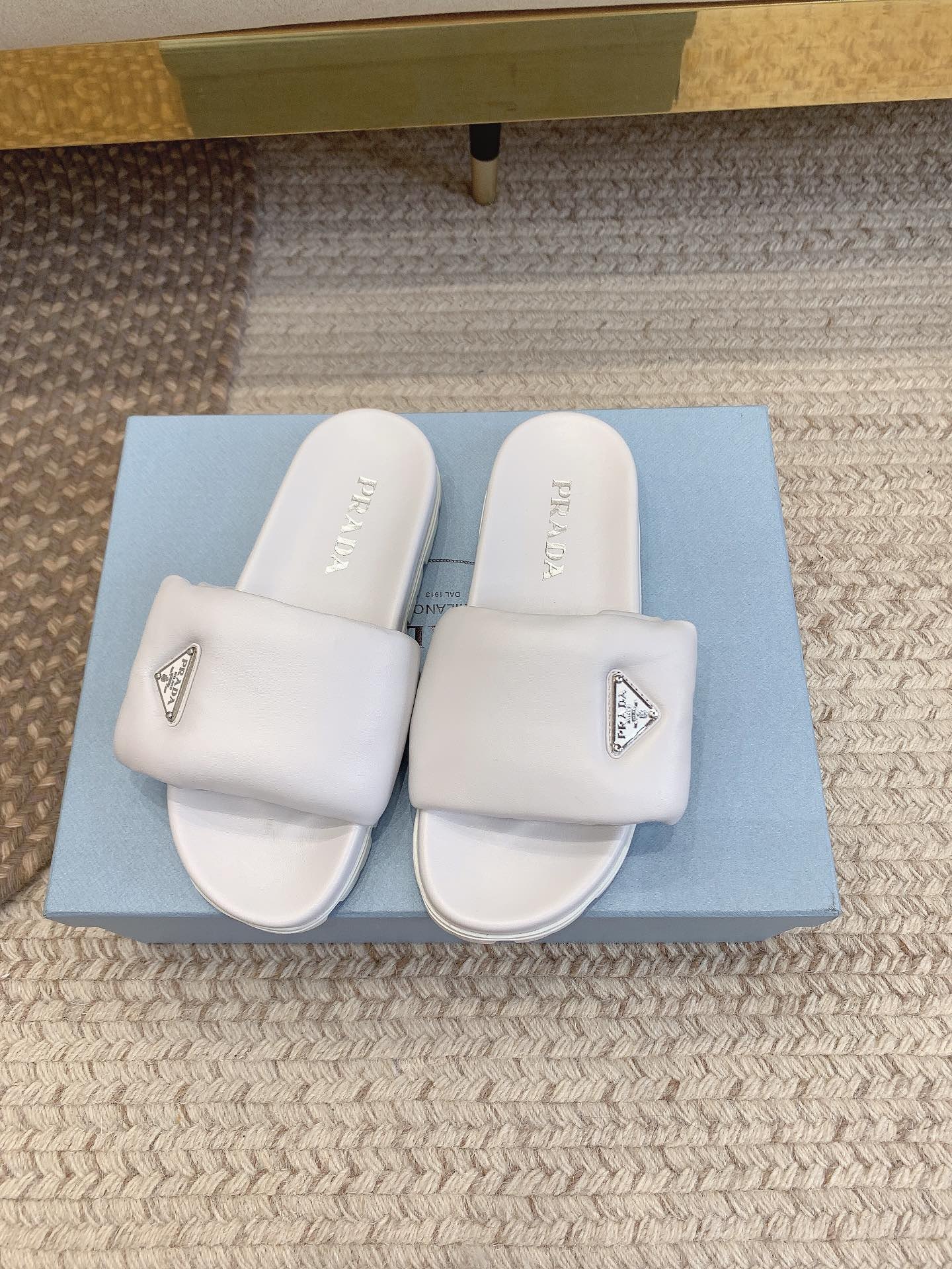 00D715E6-6B08-41EF-A8AE-C32F9DEA3D85