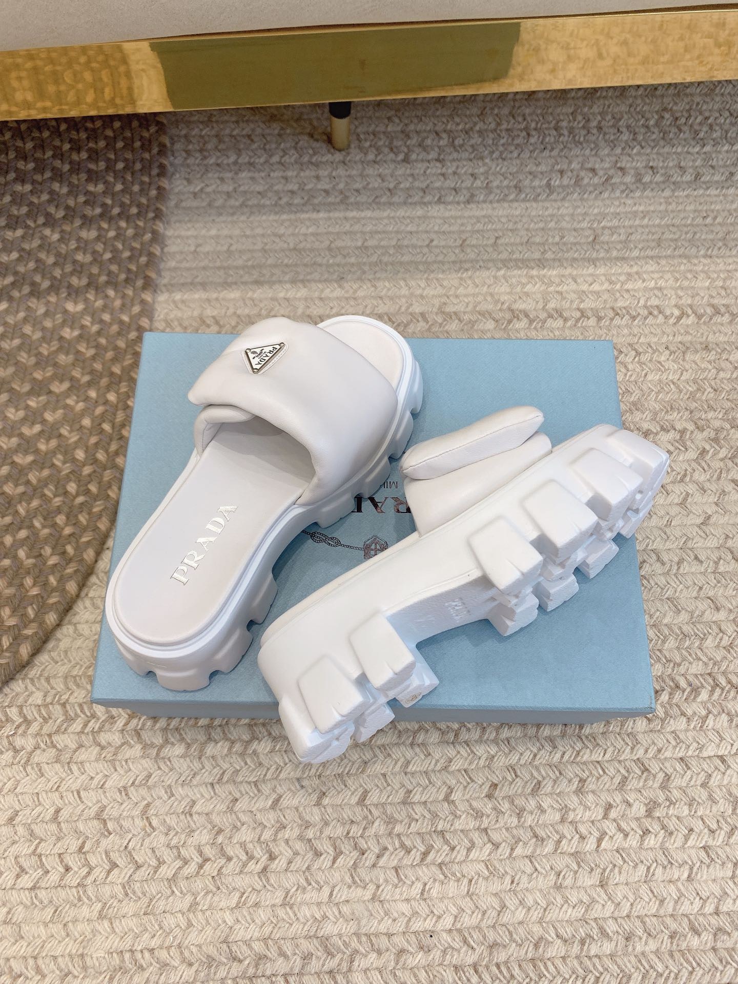 404921D1-35BA-4E59-A7CA-BC4D35EB6535