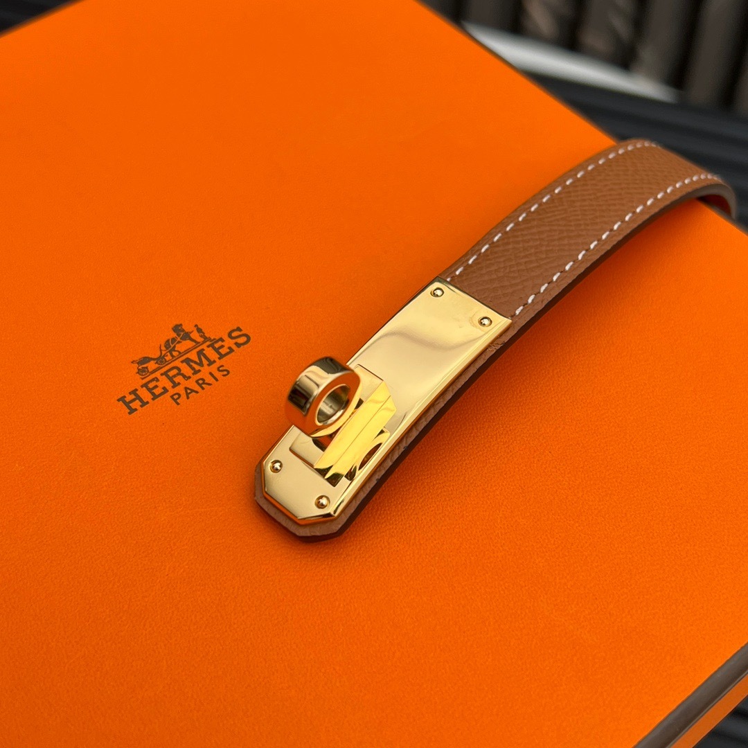 5BAFD84F-1A57-4E28-952B-E5685282D04C