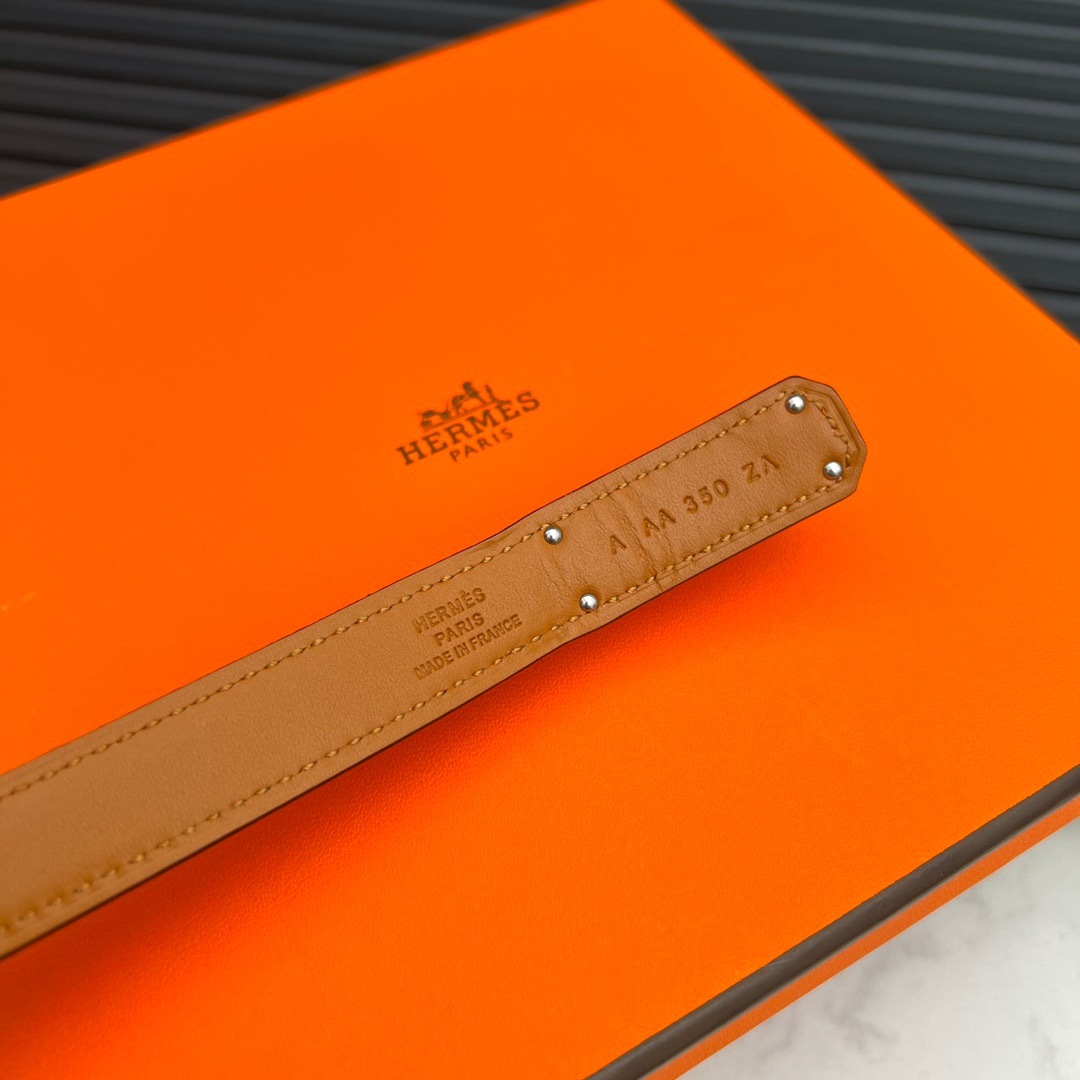 AD00B550-0F3A-4CEB-92A1-09F6729DA027