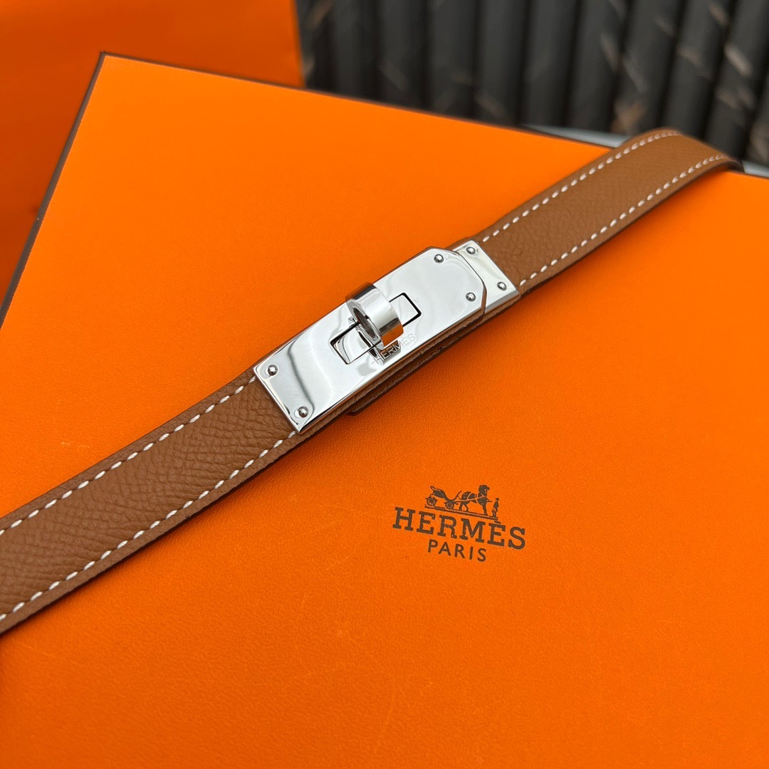 6B6B950F-13BB-4035-A759-3A866784637F