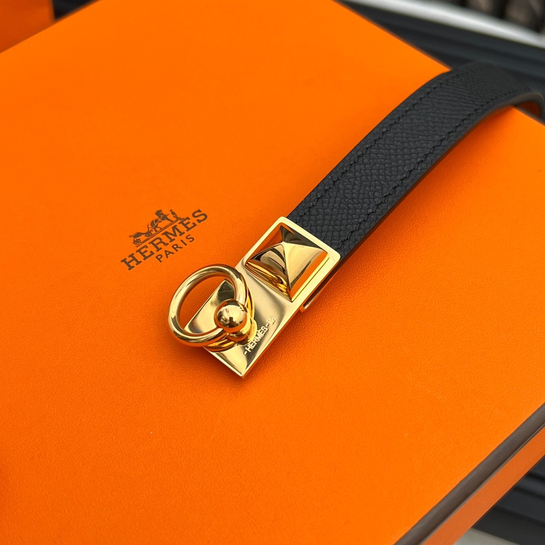 D5EA52ED-8F24-426B-8F89-4A1372722F16