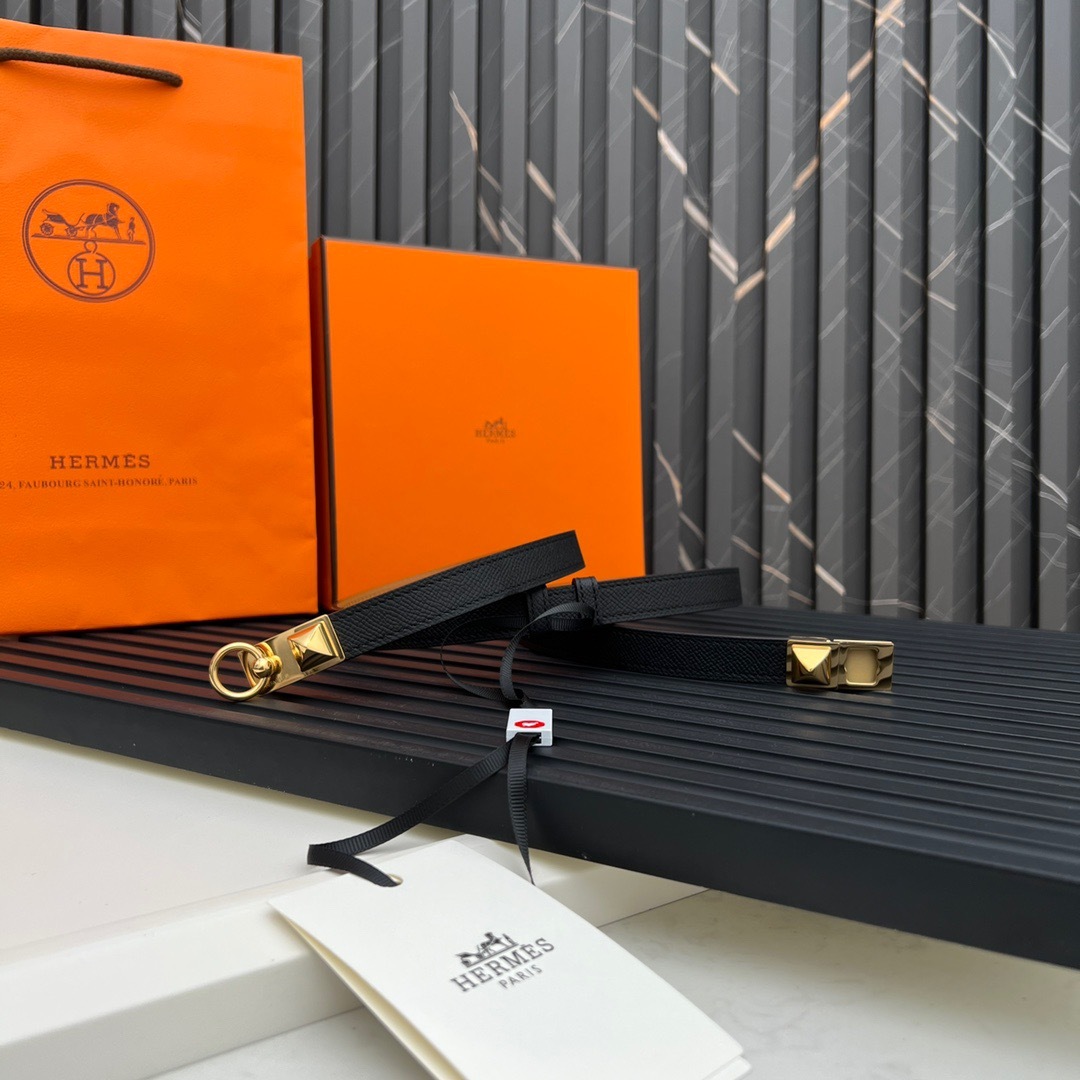 FF154BAC-B5BA-4F45-86C4-4B5FD46D320C