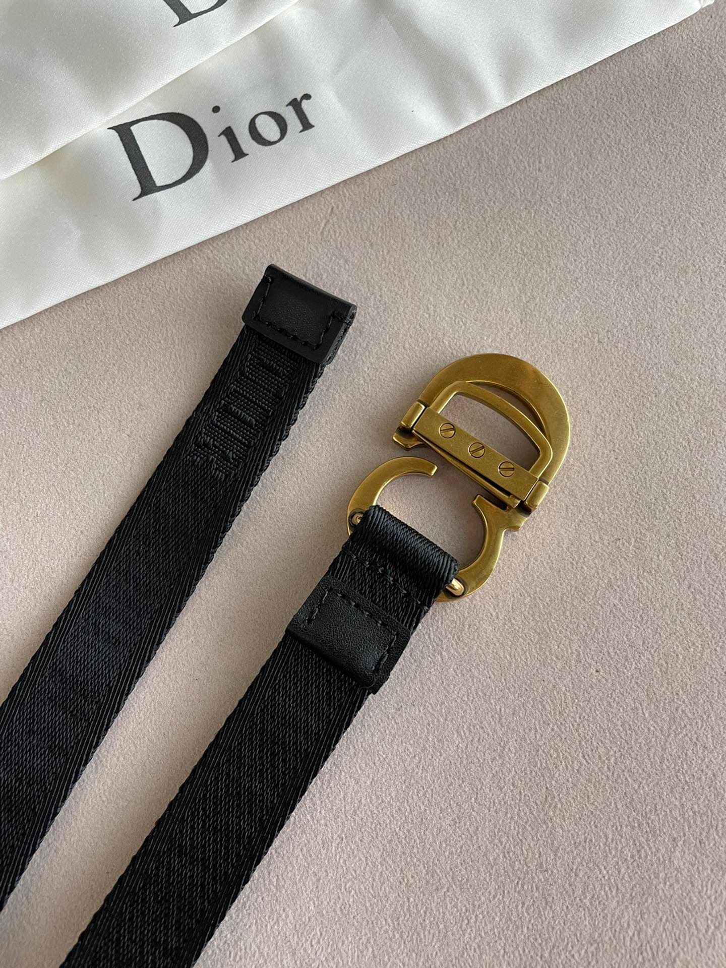 D1B1B2FF-AD7A-43AB-8EE7-439D2A3E1398