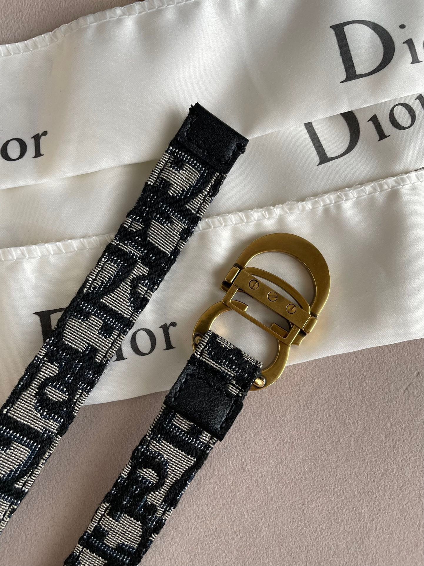 3815DF8F-77D8-4DF9-9B8C-C4E5C386F92D