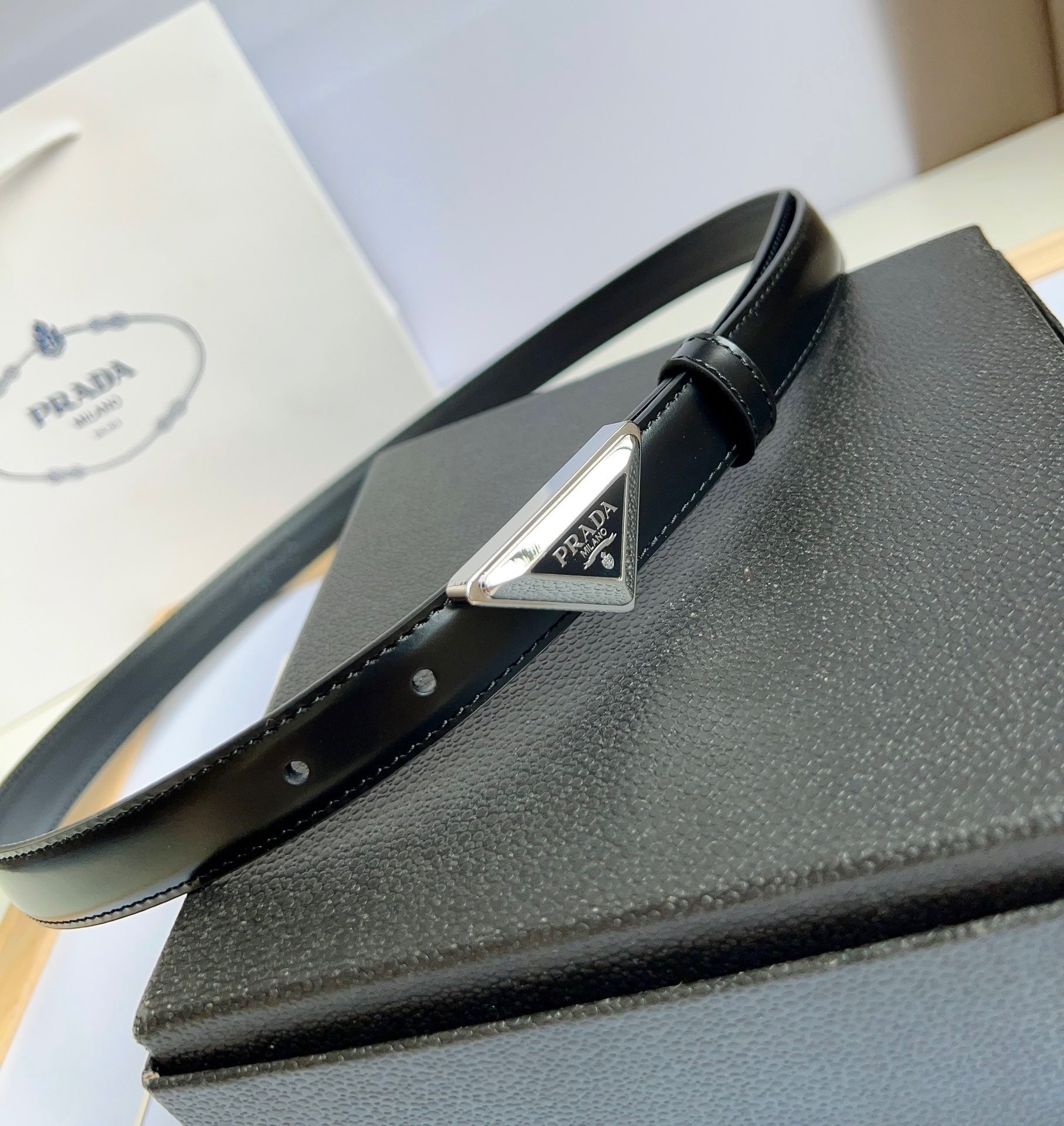 FEE99ABE-2063-4824-B82B-A007BD7C8BCB