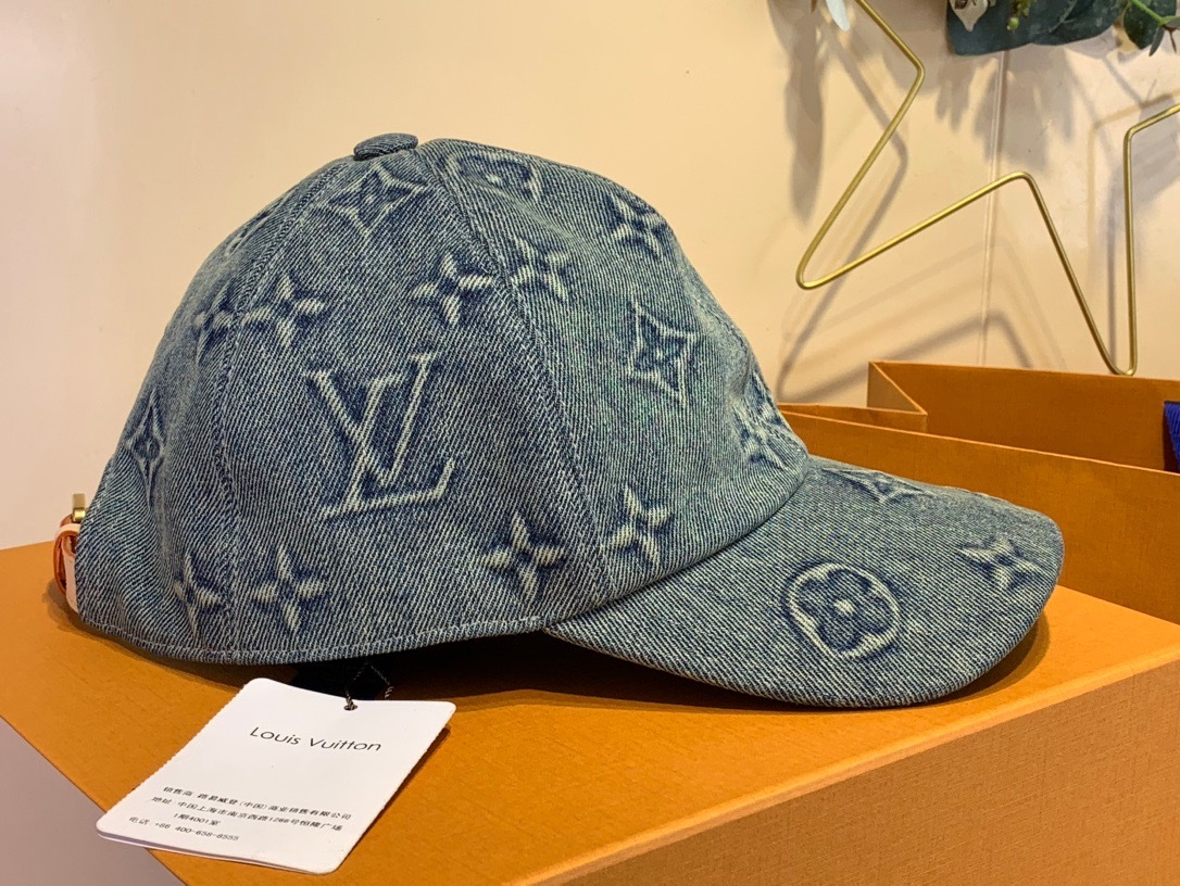 6804B7EC-078B-43EA-A369-9AEB27F373F1