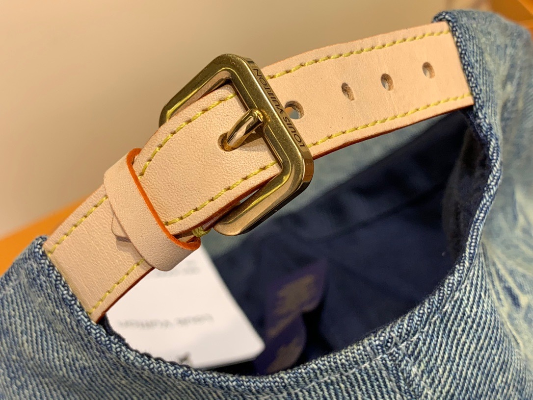 2D2BF5E0-1C46-4436-8C5D-74032358C4EA