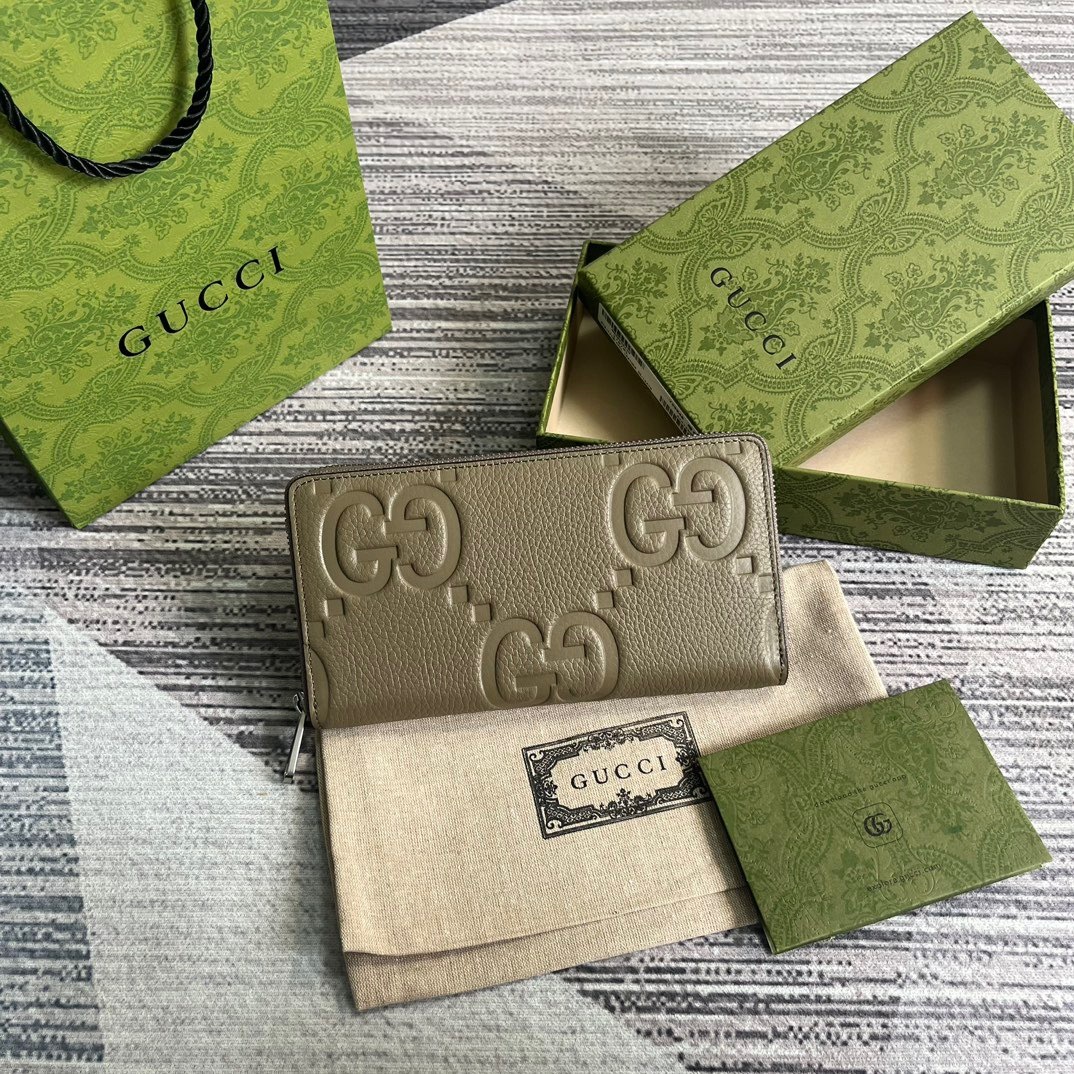 CF96E002-1FBC-4A95-AA1A-8F4E6891613D