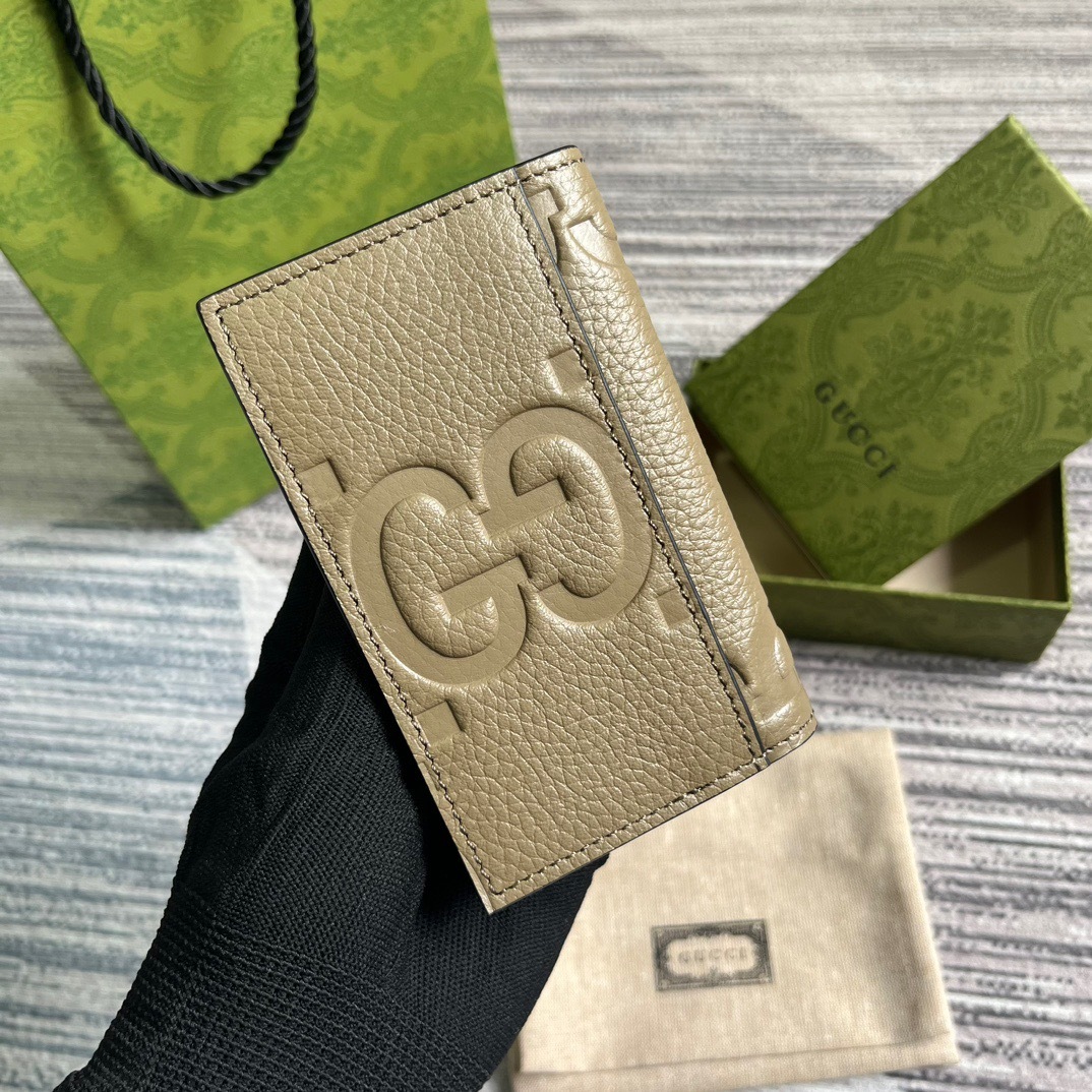 AE7B3431-027C-4F78-9FEF-A5A6761DC78B