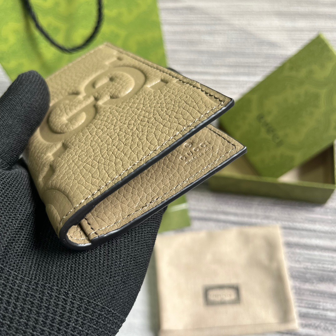 8B23D713-43A2-43AE-91CF-D78D68678065