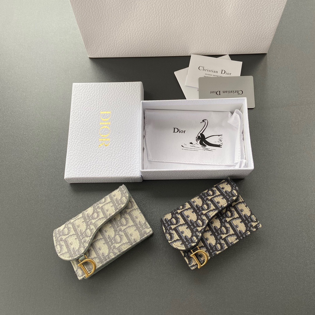 9F2594B5-3309-4A01-B62A-25DEFF1EDB54