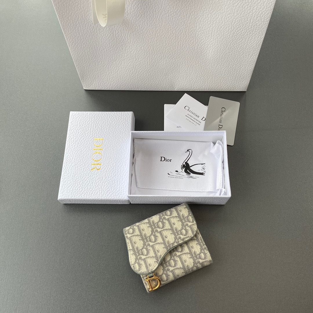 FD3AF23A-A0DE-41A3-9C90-781B790EC8CA